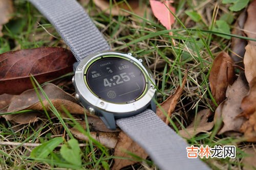 智能手表充电的正确方式,这款智能手表怎么充电?充电口在哪里?