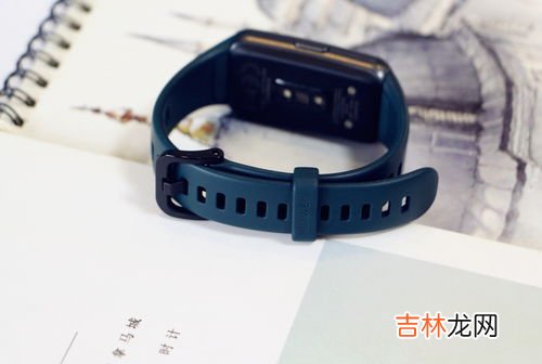 智能手表和智能手环哪个更好,手表智能手环哪个好
