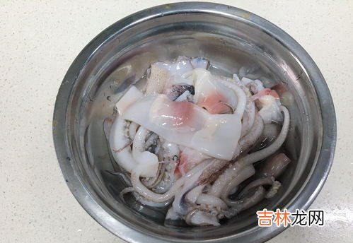 海鲜可以和西红柿一起吃吗,海鲜和西红柿可以一起吃吗