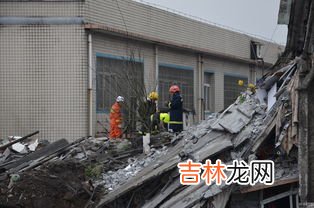 居民楼完全倒塌土耳其设计师被捕,土耳其地震的1999年土耳其大地震