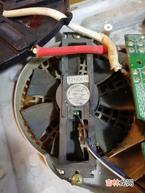 电磁炉滴滴响不加热是什么原因,电磁炉接通电源后正常,开机后一直滴滴响不加热是怎么回事?