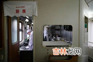 高铁餐车在几号车厢,高铁的餐车一般在哪个车厢