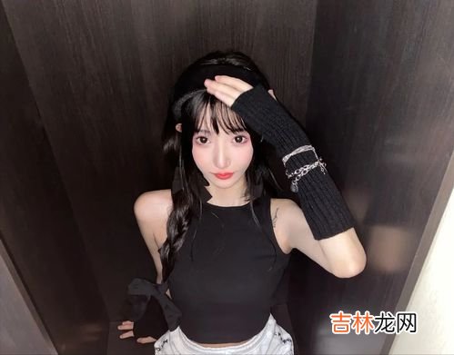 都美竹一开始为什么爆料,都美竹多次拒绝与李恩连麦，她们俩这是在炒作博眼球吗？