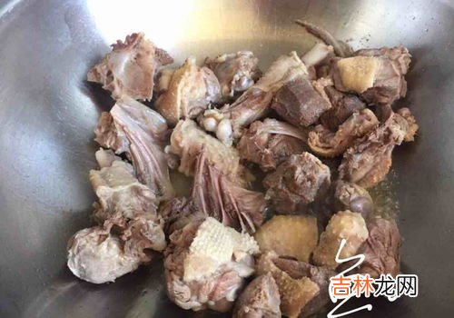 驴肉可以和土豆一起吃吗,驴肉和土豆能一起吃吗