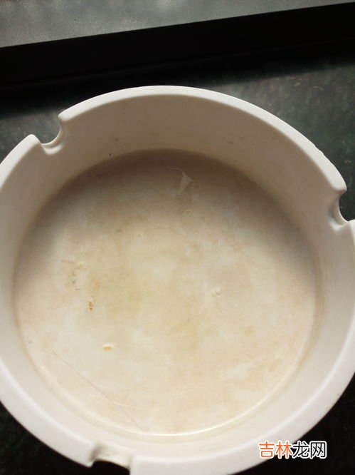 塑料勺子发黄用什么清洗,白色塑料汤勺有污渍 怎样才能变白