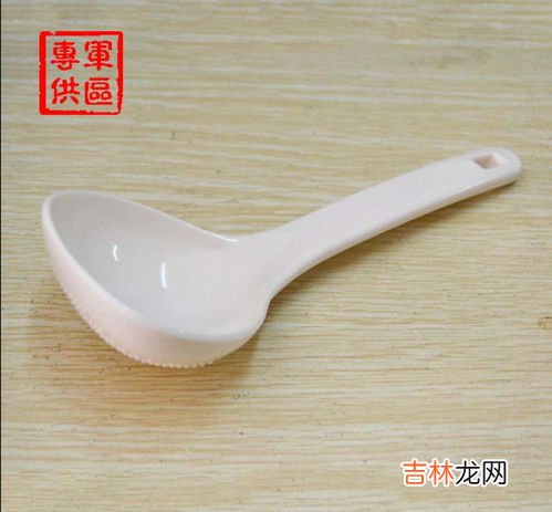 塑料勺子发黄用什么清洗,白色塑料汤勺有污渍 怎样才能变白