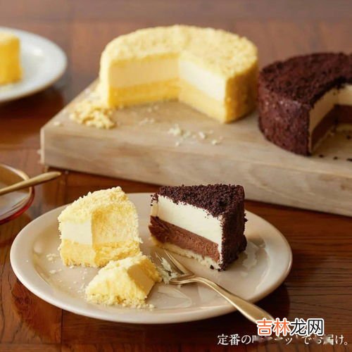 马斯卡彭奶酪出水了还能用吗,马斯卡彭芝士出水发绿还可以吃吗？