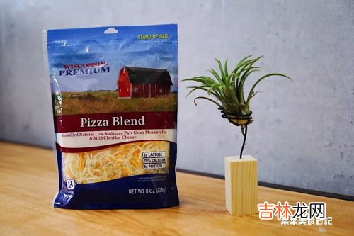 马斯卡彭奶酪出水了还能用吗,马斯卡彭芝士出水发绿还可以吃吗？