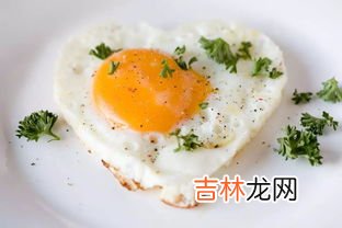 鸡蛋有晃荡感还可以吃吗,生鸡蛋摇晃里面有晃动是不是坏了 鸡蛋晃动了还能吃吗
