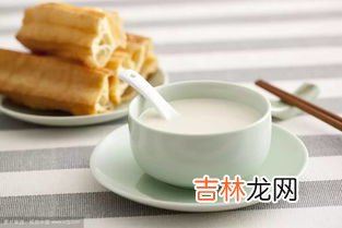 葡萄和豆浆能一块儿吃吗,葡萄干和豆浆能一起吃吗