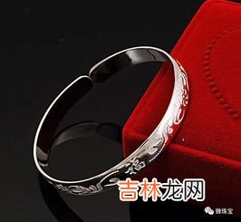 银镯子发黑了怎么能擦亮,如何将变黑的银镯子清洗干净?