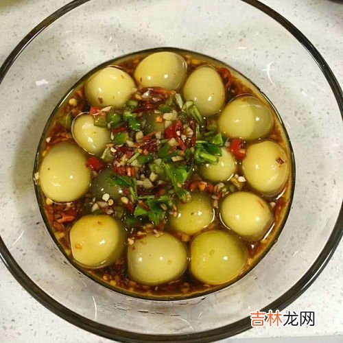 松花蛋可以和鸡蛋一起吃吗,鸡蛋和松花蛋能一起吃吗