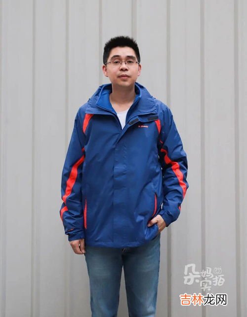 冲锋衣保暖还是羽绒服保暖,冲锋衣保暖还是羽绒服保暖 冲锋衣和羽绒服哪个更保暖