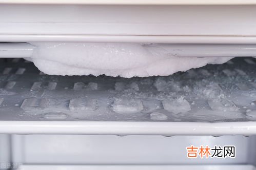 风冷冰箱冷藏室有水珠正常吗,冰箱冷藏室为什么璧上会有水珠?