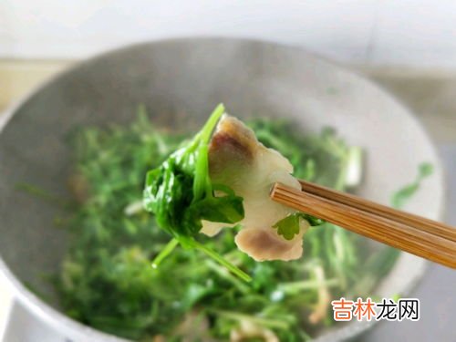 鸡肉可以和芹菜一起吃吗,芹菜与鸡肉相克吗？