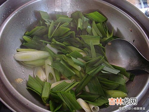 鸡肉可以和芹菜一起吃吗,芹菜与鸡肉相克吗？