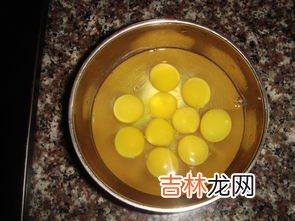 绿豆银耳可以一起吃吗,银耳莲子汤里面能放绿豆吗?