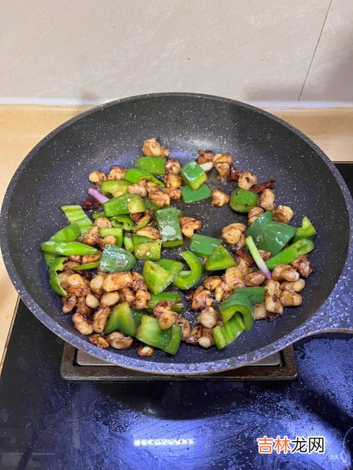 鸡脆骨拌饭怎么做,做美味东北老式拌饭的方法