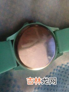 换电池手表后盖怎么扣上,天王表的后盖怎么按回去？