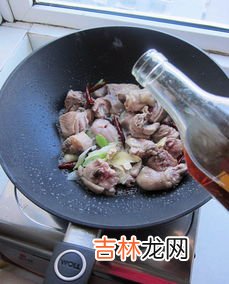 鸡炖蘑菇的家常做法,小鸡炖蘑菇的做法窍门