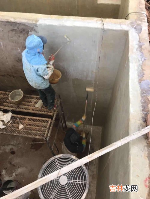玻璃是用什么材料制成的,玻璃是用什么材料制成的