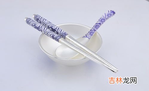 银筷子变黑是什么原因,银筷子变黑是什么原因