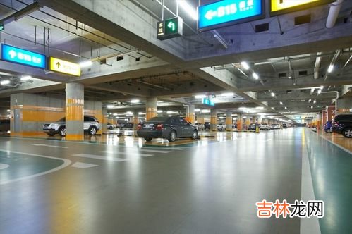 选车位柱子靠左还是右,地下车位选择技巧图解，车位柱子左右优缺点