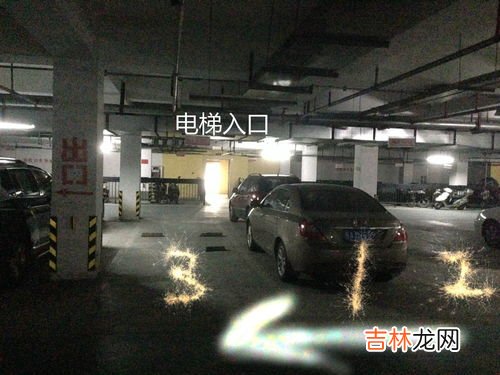 选车位柱子靠左还是右,地下车位选择技巧图解，车位柱子左右优缺点
