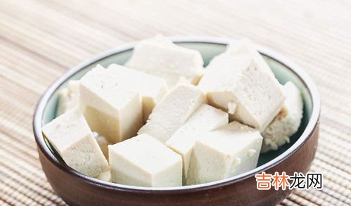 豆腐冷冻后多久不能吃,豆腐能在冰箱放几天?