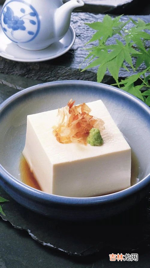 豆腐冷冻后多久不能吃,豆腐能在冰箱放几天?