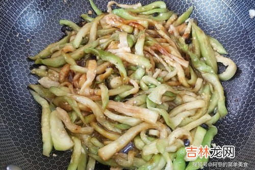 姜绿皮了还能吃吗,姜变成绿色还能吃吗