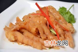 鸡叉骨是鸡身上哪块骨头,鸡身上v字形的骨头叫什么