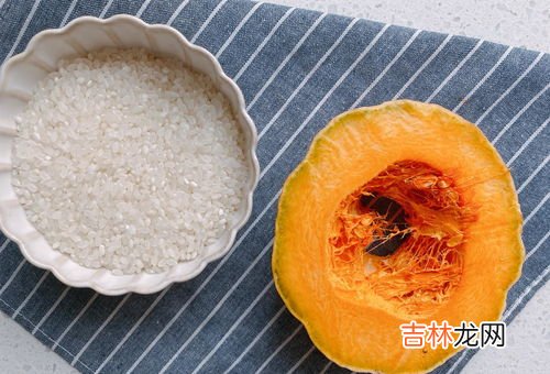 蒸南瓜有白点能吃吗,你好，我蒸南瓜熟了时，皮和肉链接处出现了白色颗粒是咋回事，能吃吗？