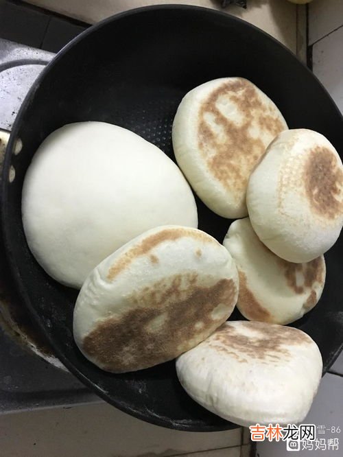 馒头蒸成了咖啡色还能吃吗,馒头蒸成了咖啡色还能吃吗