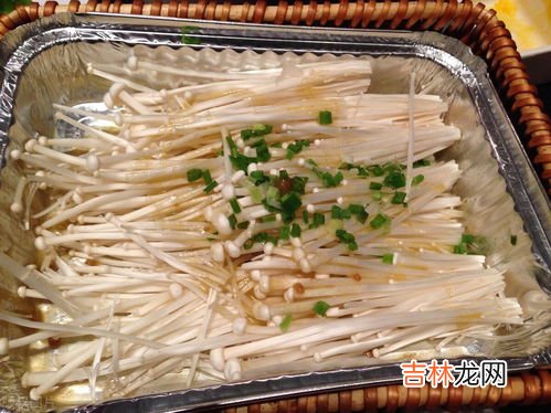 锡纸可以放烤箱里烤吗,烤箱可以用锡纸烤吗