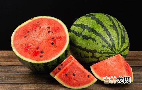吃不完的西瓜放冰箱第二天还能吃吗,西瓜放在冰箱里 第二天还能吃吗