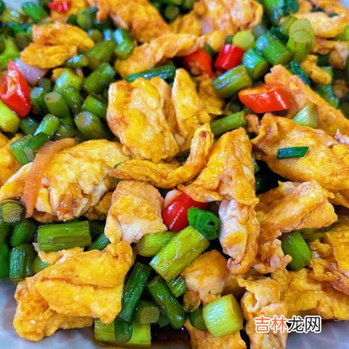 鸡蛋炒肉的做法,教你做家常鸡蛋小炒肉，清香入味非常爽口，家里小孩特别喜欢吃不是吗？