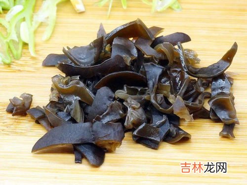 木耳和绿豆能一起吃吗,请问绿豆不能和什么食物一起吃