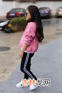 彩漂会使衣服褪色吗,棉的易褪色的衣服用彩漂会不会褪色？