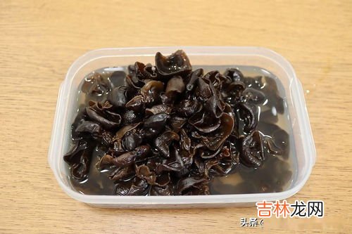 木耳煮熟了放冰箱冷冻还能吃吗,木耳煮熟了放冰箱冷冻还能吃吗?