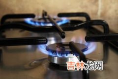 煤气灶不打火怎么办,燃气灶打不着火了怎么办？