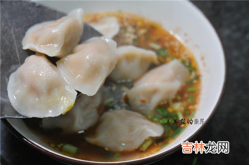 饺子汤怎么做好吃,鲜香味美的清汤饺子，怎么做好吃？