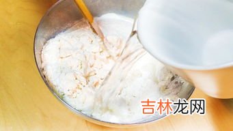 只有面粉和水怎么发酵,面粉 只放水和面 不放任何发酵粉 要多久才能发面