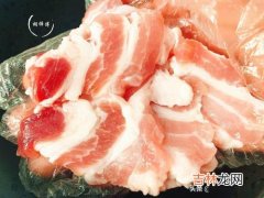 猪肉在冰箱冷冻多久不能吃,猪肉冻在冰箱，大概能放多久就不能吃了啊