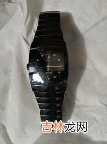 手表换好电池后走了又停了,怎么办,石英表换上电池走动正常,但一调整时间后就停走,重新将电池取下又装上后正常走动,是怎么回事?