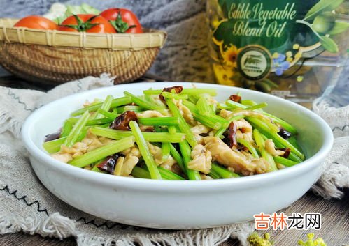 鸡肉和芹菜能一起吃吗,芹菜和鸡肉能一起吃吗专家解释