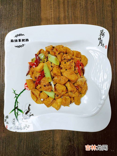 酱肉肥肠的制作方法,怎么烹饪出好吃到爆的酱烧肥肠?