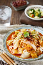 拌好的凉面放一晚上还能吃吗,凉面放一晚上还能吃吗