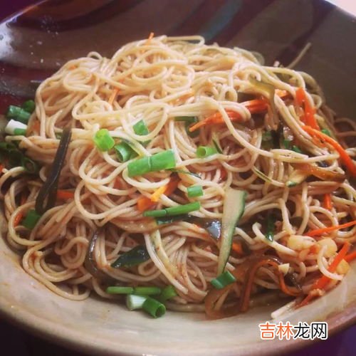 拌好的凉面放一晚上还能吃吗,凉面放一晚上还能吃吗