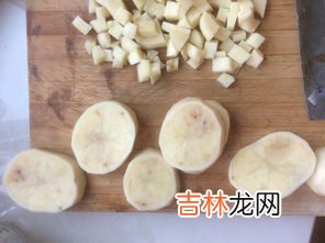 土豆切了变黑可以吃吗,土豆削皮后发黑可以吃吗